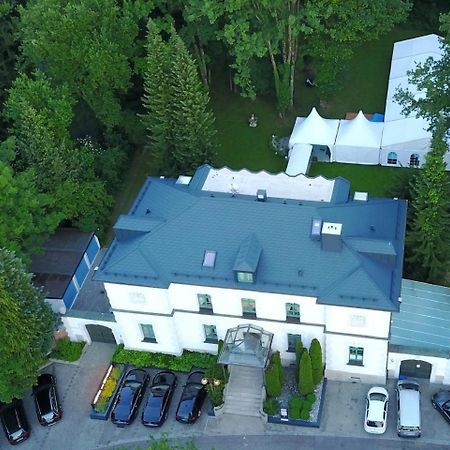 Hotel Am Schloss Illertissen Exteriör bild